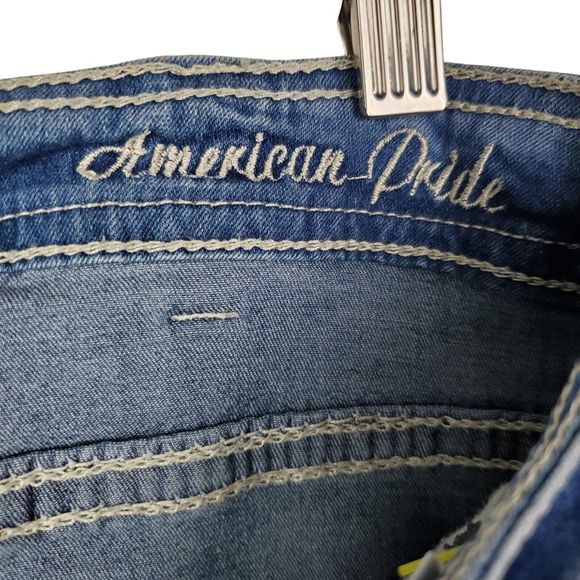 Cowgirl Tuff American Pride Flag Distressed Mid Rise Blue Enim Jeans Sz 30 - Picture 3 of 6